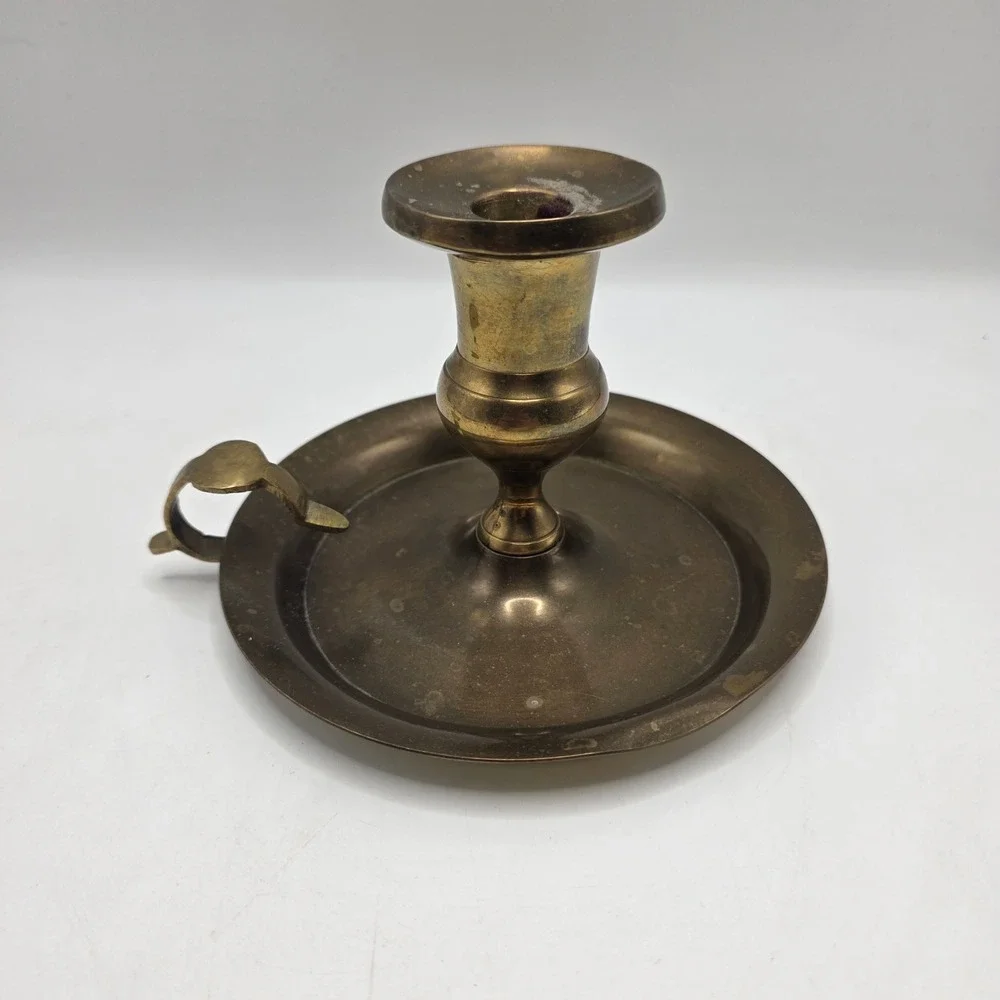 Vintage Brass Chamberstick Candle Holder Finger Loop Handle Traditional Colonial